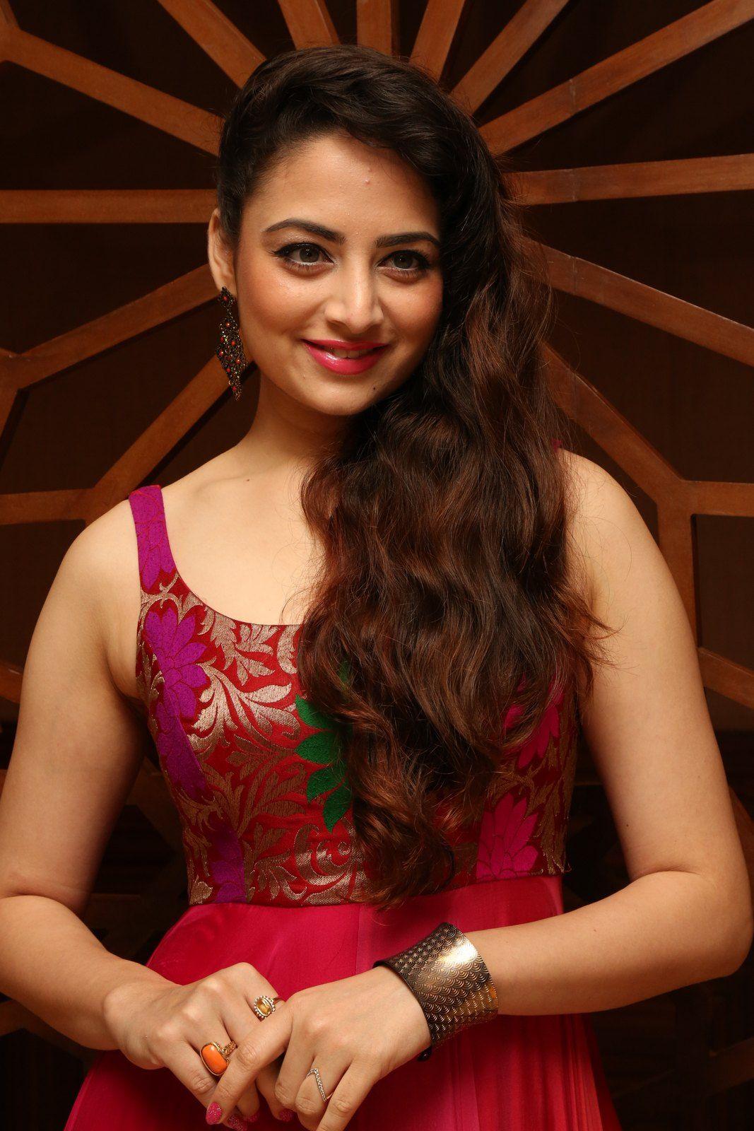 Zoya Afroz Latest Stills