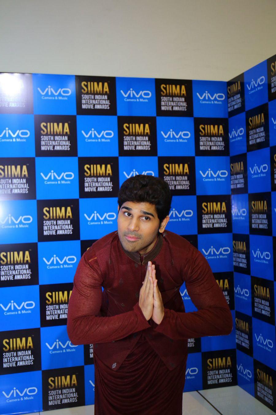 #SIIMA - All the Glam and Glitz 2017 Photos!