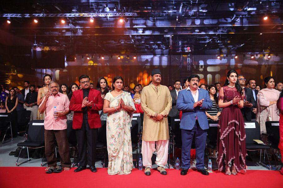 #SIIMA - All the Glam and Glitz 2017 Photos!