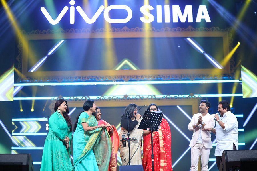 #SIIMA - All the Glam and Glitz 2017 Photos!