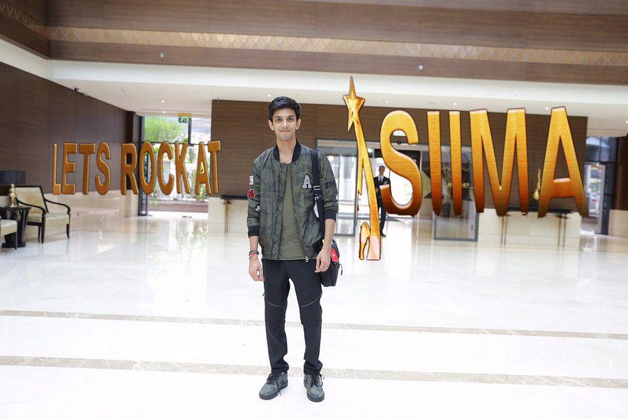 #SIIMA - All the Glam and Glitz 2017 Photos!