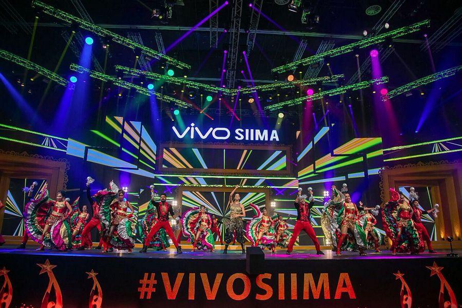 #SIIMA - All the Glam and Glitz 2017 Photos!