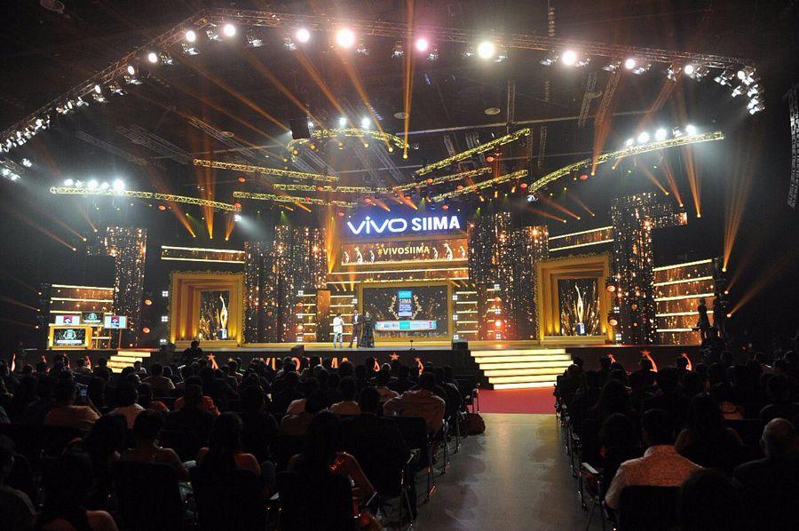 #SIIMA - All the Glam and Glitz 2017 Photos!
