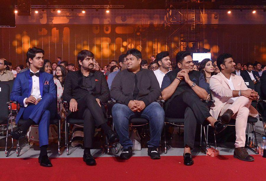 #SIIMA - All the Glam and Glitz 2017 Photos!