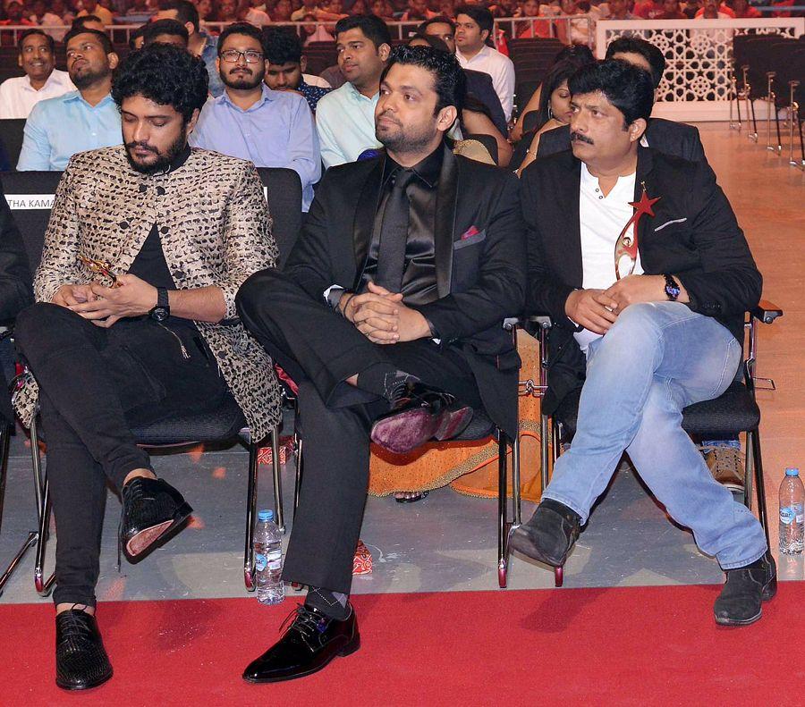 #SIIMA - All the Glam and Glitz 2017 Photos!