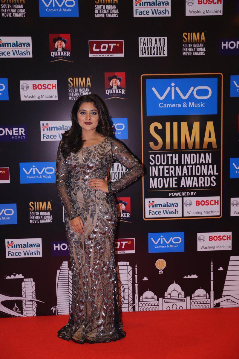 #SIIMA - All the Glam and Glitz 2017 Photos!