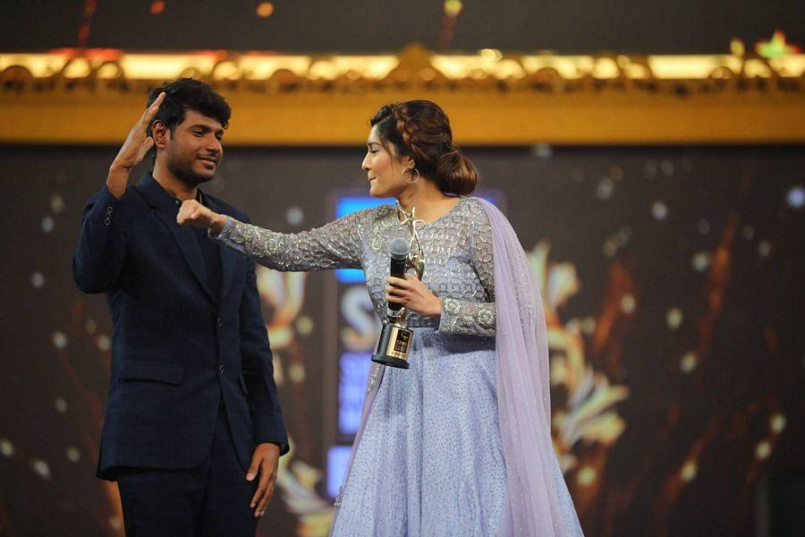 #SIIMA Awards - All the Glam and Glitz 2017 Day 2 Photos