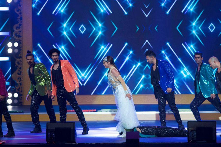 #SIIMA Awards - All the Glam and Glitz 2017 Day 2 Photos
