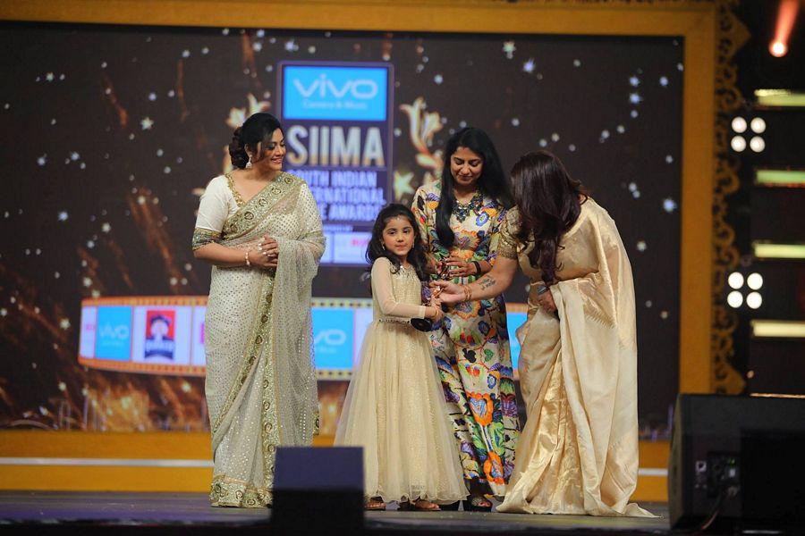 #SIIMA Awards - All the Glam and Glitz 2017 Day 2 Photos