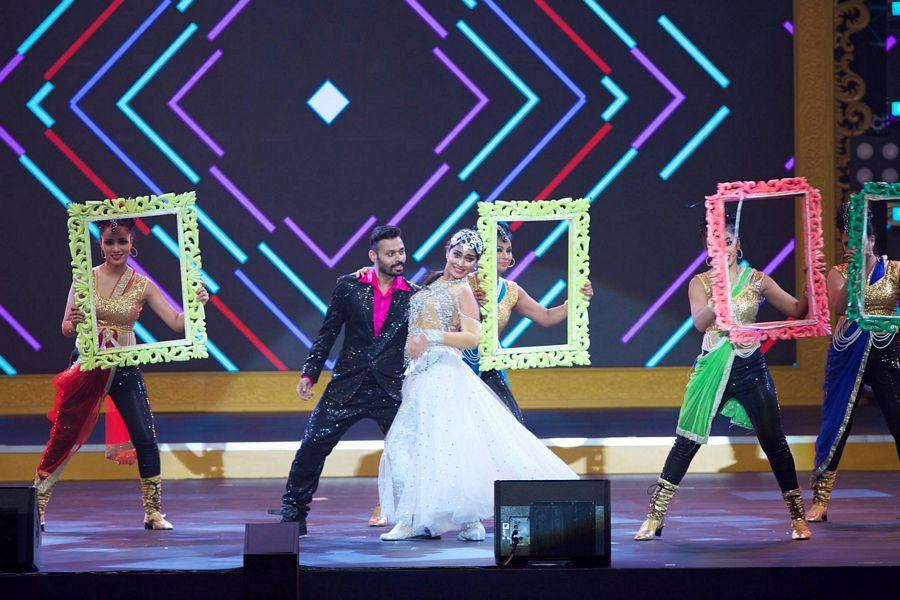 #SIIMA Awards - All the Glam and Glitz 2017 Day 2 Photos