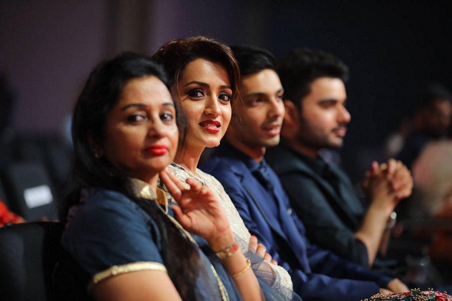 #SIIMA Awards - All the Glam and Glitz 2017 Day 2 Photos