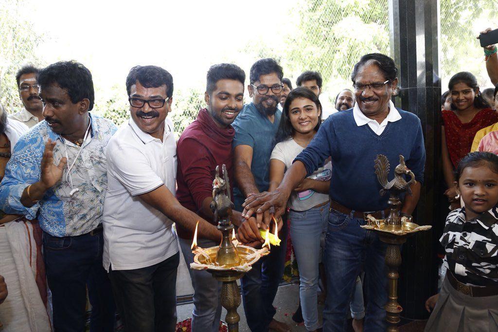 100% Kaadhal Tamil Movie Launch Photos