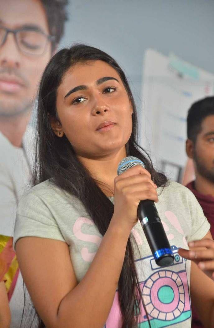 100% Kaadhal Tamil Movie Launch Photos