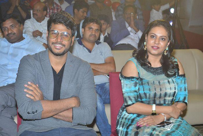 24 Kisses Audio Function Photos