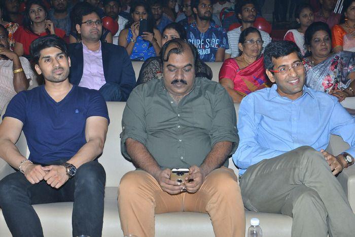 24 Kisses Audio Function Photos