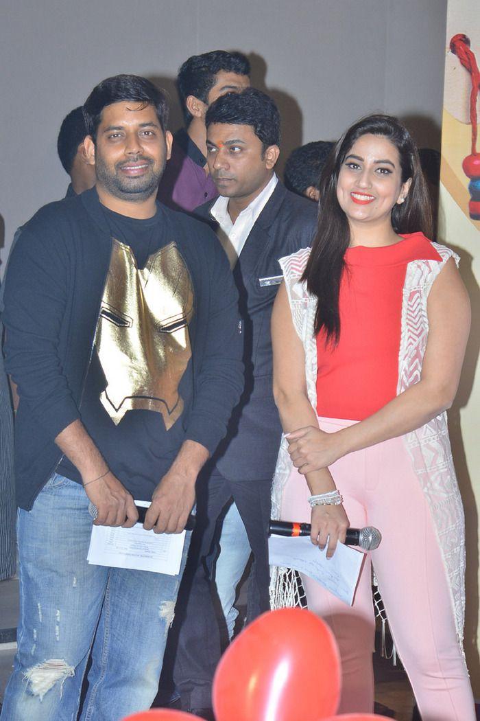 24 Kisses Audio Function Photos