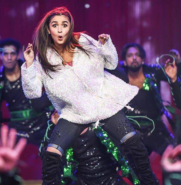 62nd Jio Filmfare Awards Best Shots Photos