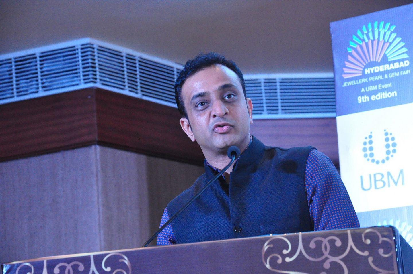 9th UBM Jewellery Pearl and Gem Fair Photos