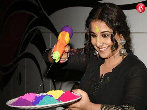 Actors Celebrate Holi 2017 Photos