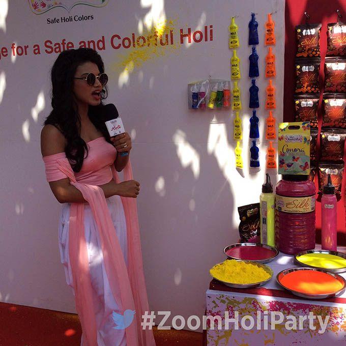 Actors Celebrate Holi 2017 Photos