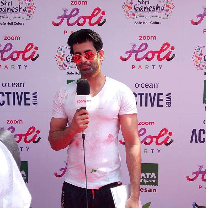 Actors Celebrate Holi 2017 Photos