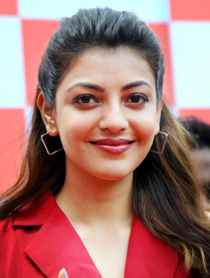 Actress Kajal Aggarwal Launches HAPPI Mobiles Store In Hanamkonda