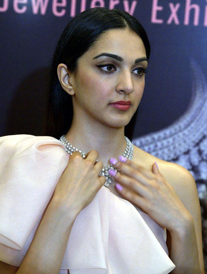 Actress Kiara Advani Stills From The Statement Wedding Jewellery Exhibit Launch