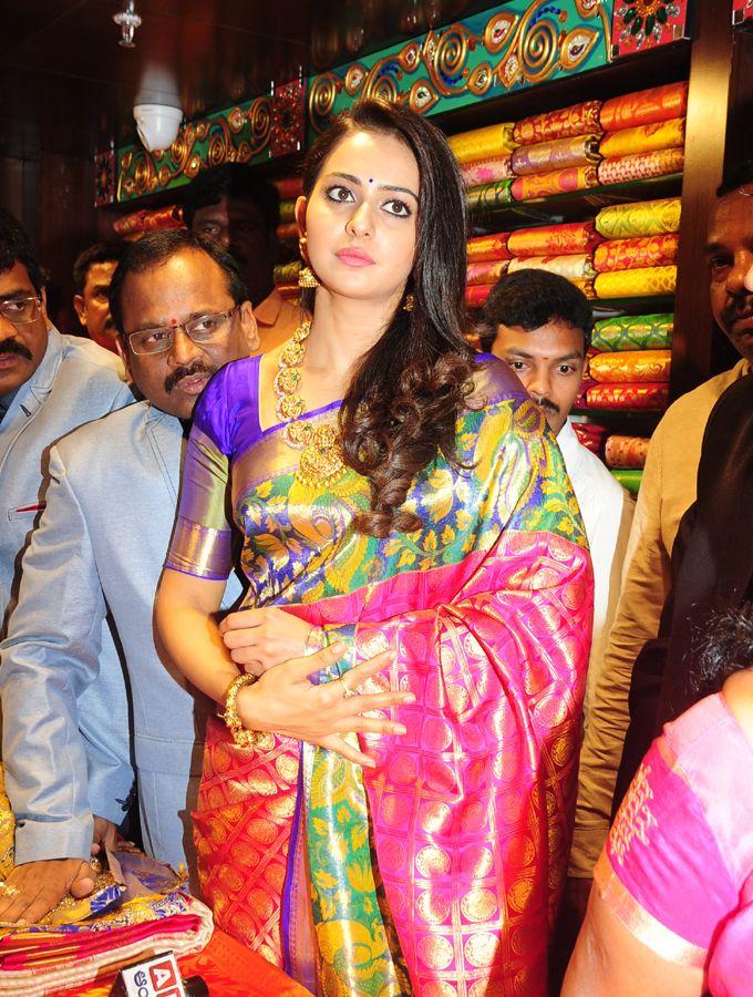 Actress Rakul Preet Singh Cloth Showroom Opening in Tirupati Photos