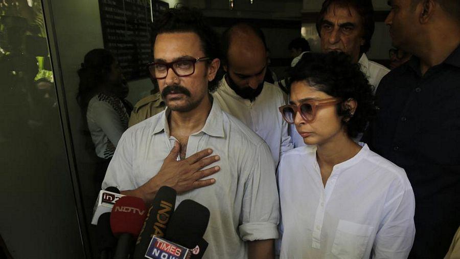 Actress Reema Lagoo Funeral Photos