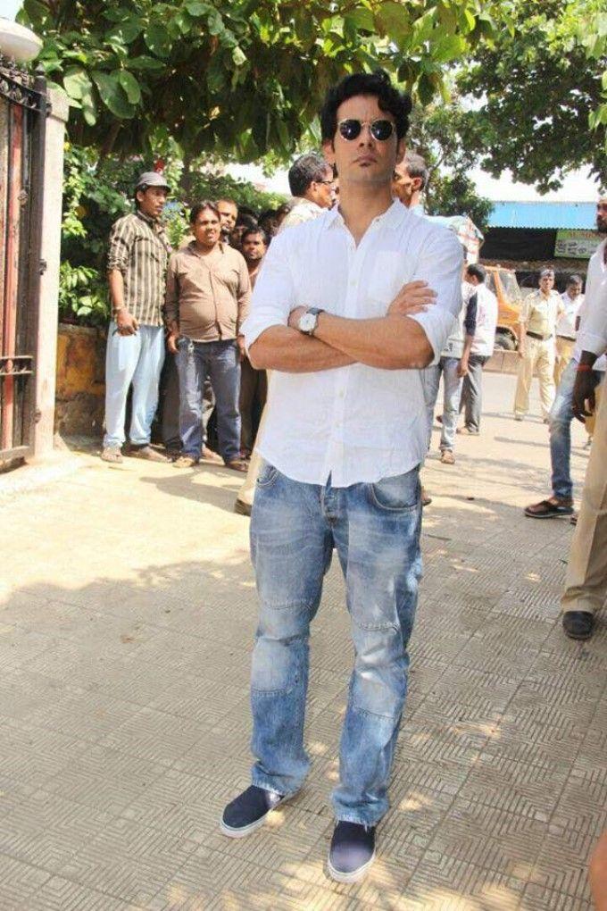 Actress Reema Lagoo Funeral Photos