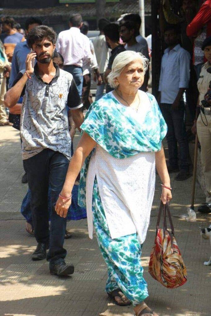 Actress Reema Lagoo Funeral Photos