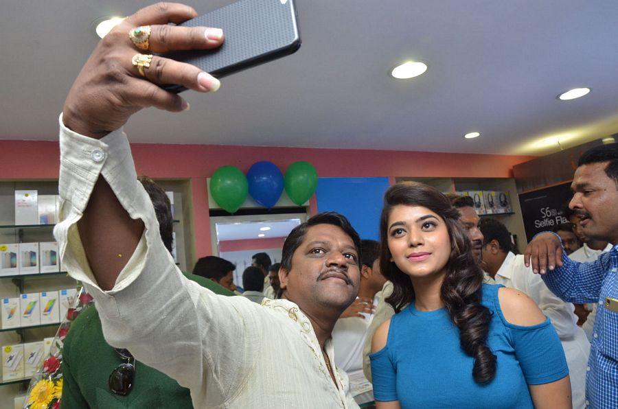 Actress Yamini Bhaskar Launches Cellbay Mbile Store Photos