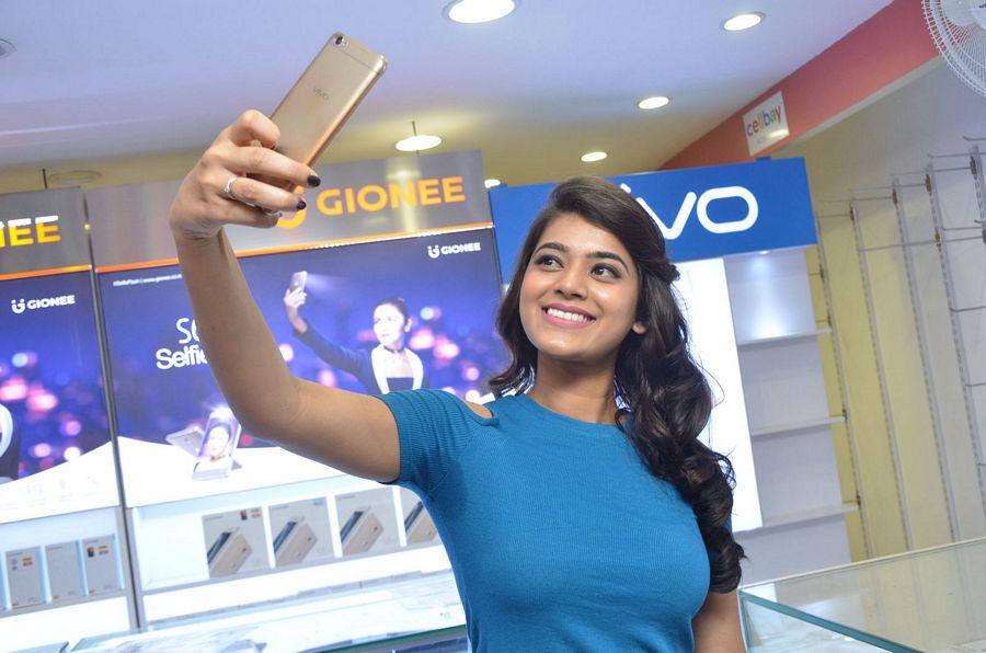 Actress Yamini Bhaskar Launches Cellbay Mbile Store Photos