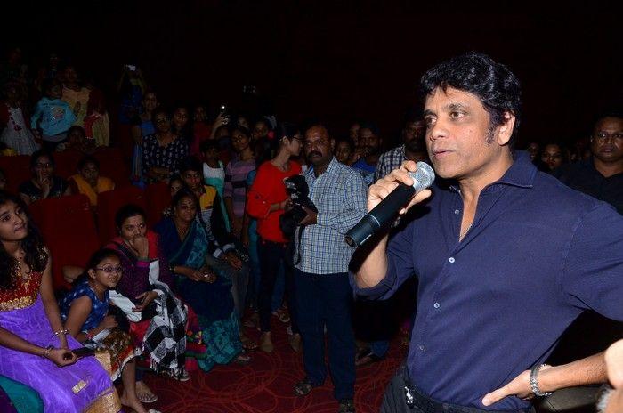 Akkineni Nagarjuna Interaction with Lady Fans Photos