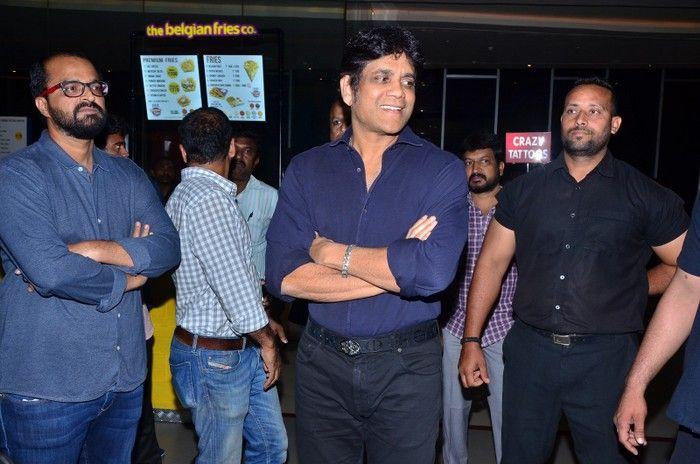 Akkineni Nagarjuna Interaction with Lady Fans Photos