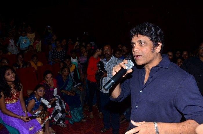 Akkineni Nagarjuna Interaction with Lady Fans Photos