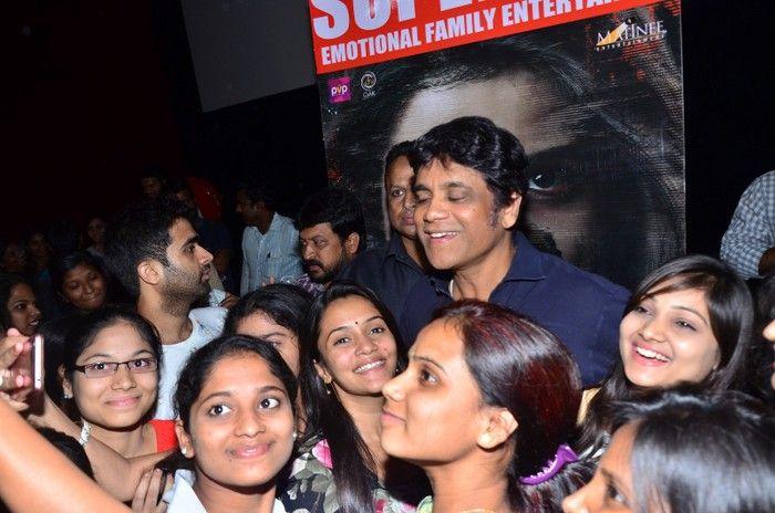 Akkineni Nagarjuna Interaction with Lady Fans Photos