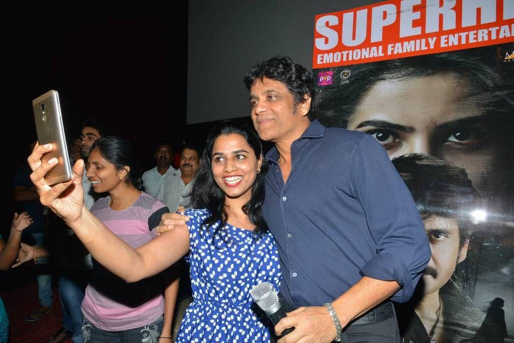 Akkineni Nagarjuna Interaction with Lady Fans Photos
