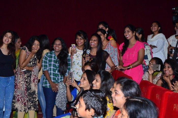 Akkineni Nagarjuna Interaction with Lady Fans Photos