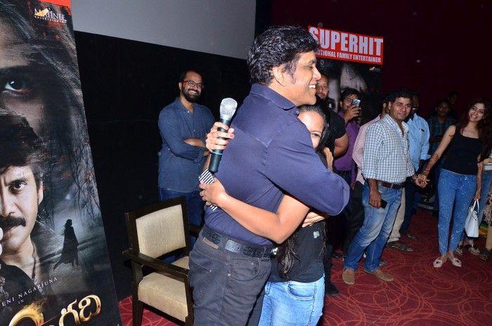 Akkineni Nagarjuna Interaction with Lady Fans Photos