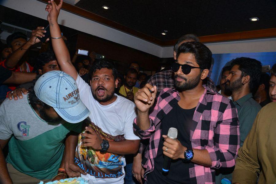 Allu Arjun Birthday Celebrations at FNCC Photos