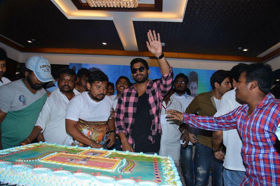 Allu Arjun Birthday Celebrations at FNCC Photos