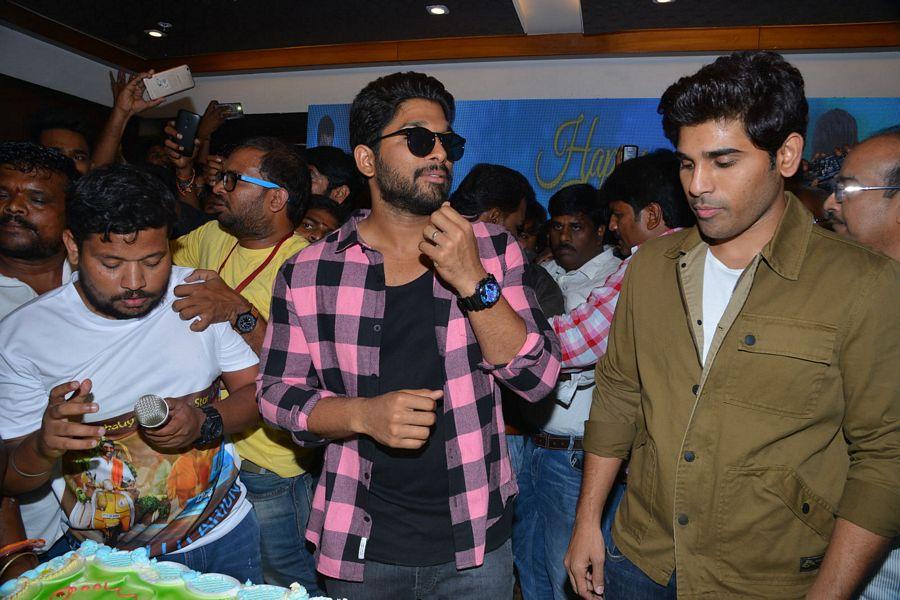 Allu Arjun Birthday Celebrations at FNCC Photos