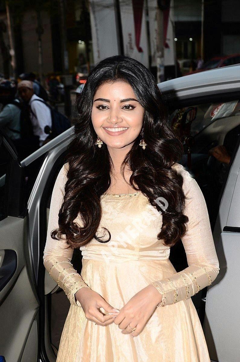 Anupama Parameswaran launches ABC clinic at Banjara Hills