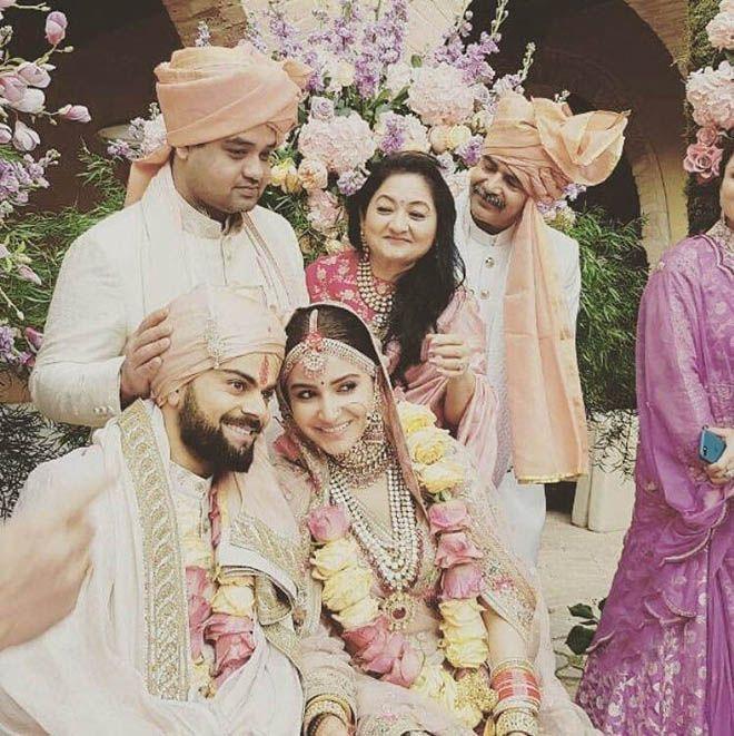 Anuskha Sharma & Virat Kohli Wedding Unseen Photos