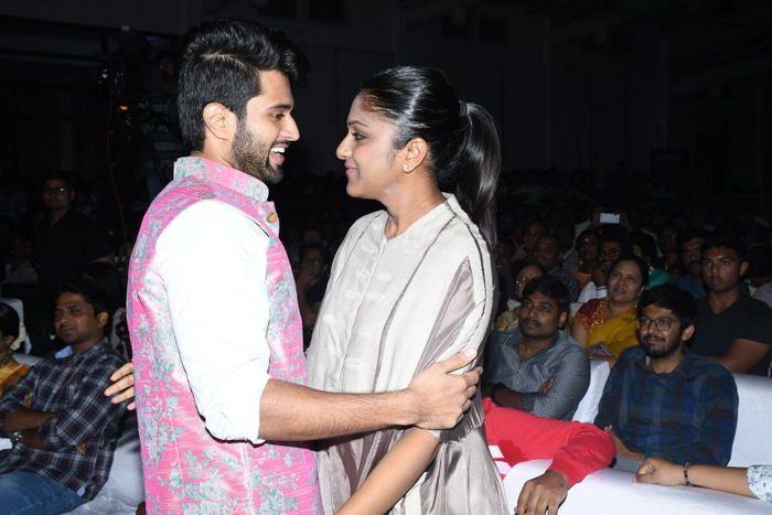 Arjun Reddy Pre Release Function Photos