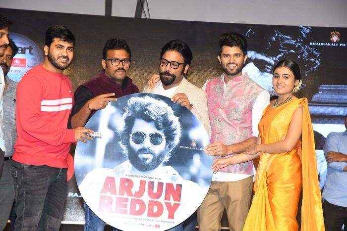 Arjun Reddy Pre Release Function Photos