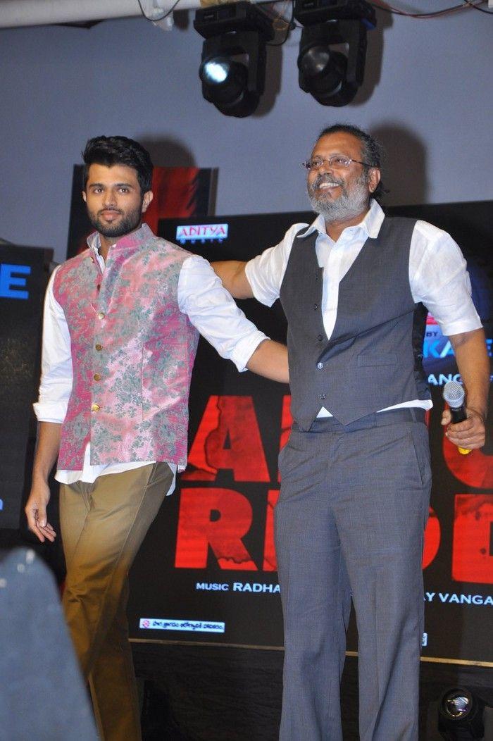 Arjun Reddy Pre Release Function Photos