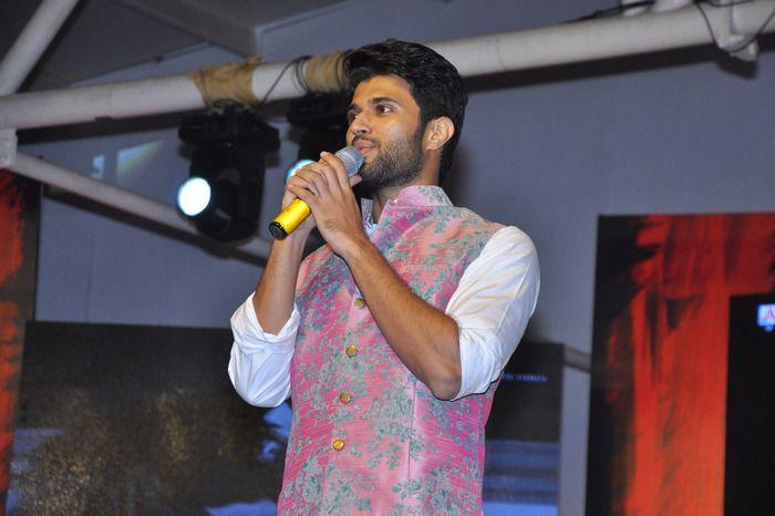 Arjun Reddy Pre Release Function Photos