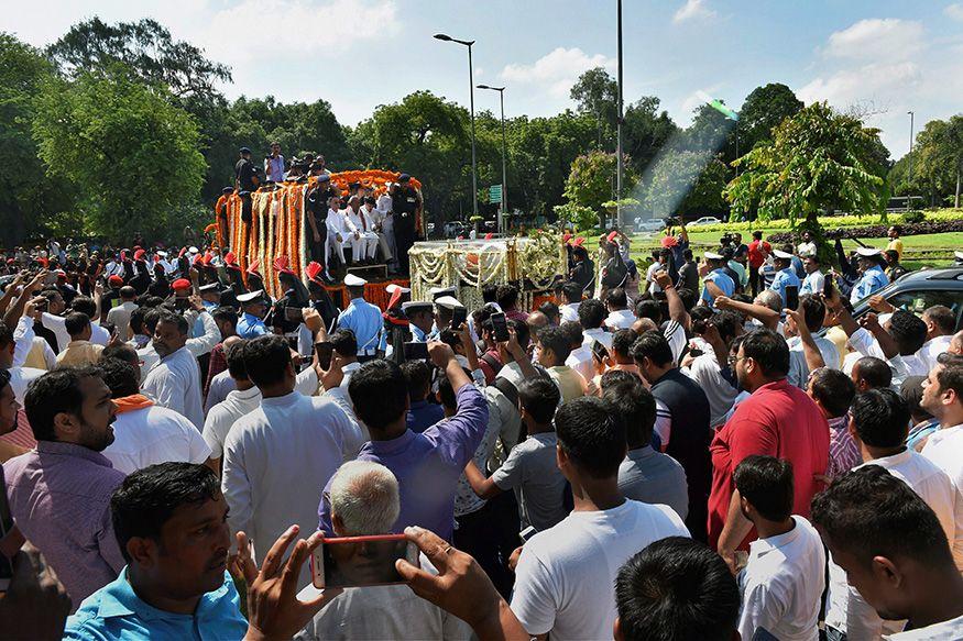 Atal Bihari Vajpayee Funeral: Vajpayee's Mortal Remains Taken to BJP Headquarters